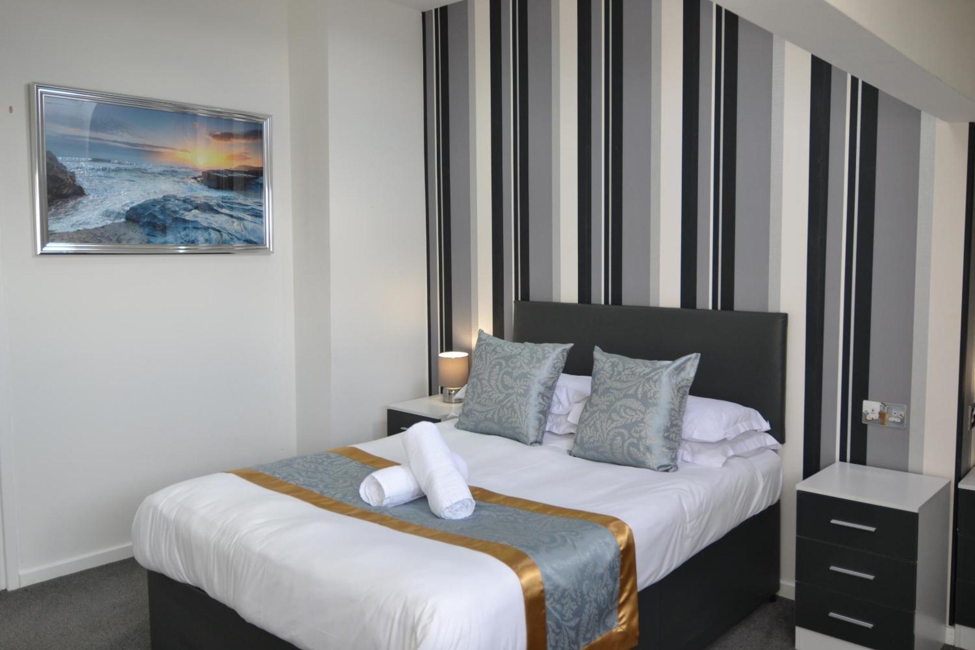 Hotel 33 Блекпул Екстериор снимка