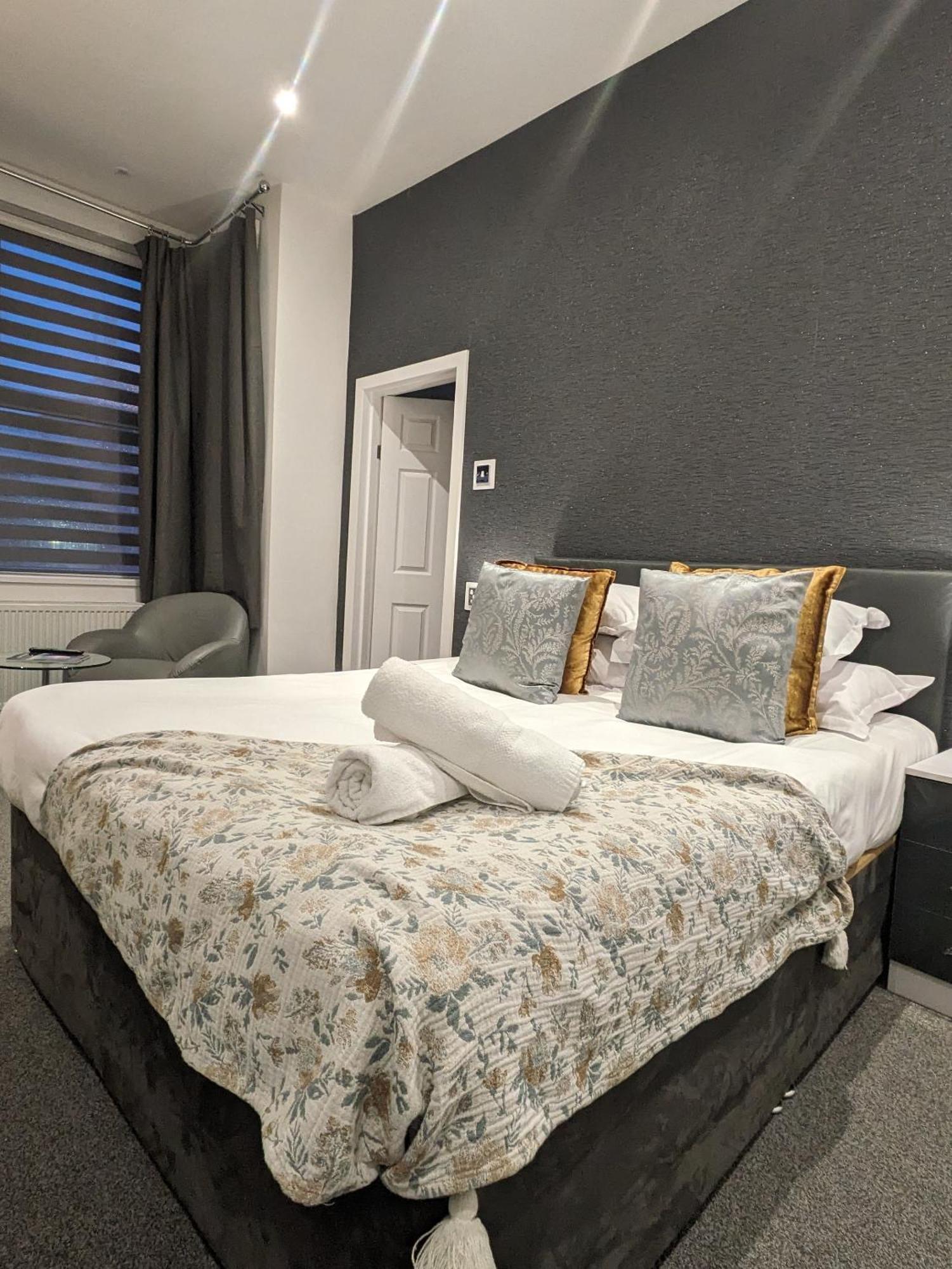 Hotel 33 Блекпул Стая снимка